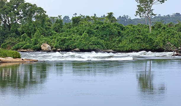 EXPLORE THE BEAUTIFUL CRATER LAKES IN UGANDA